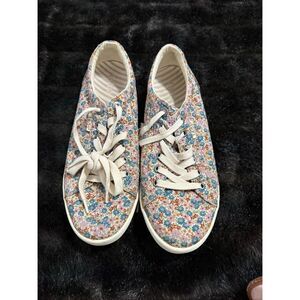 Taos Women's Star Burst Sneaker Shoes Floral Flowers 10